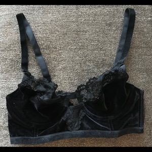 Free People Black Lace/Velvet Bra Sz 34B NWT